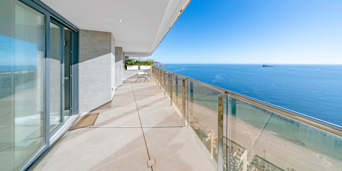 o_1iipmid8b1n5tr6a1jq3hp1lfg5q