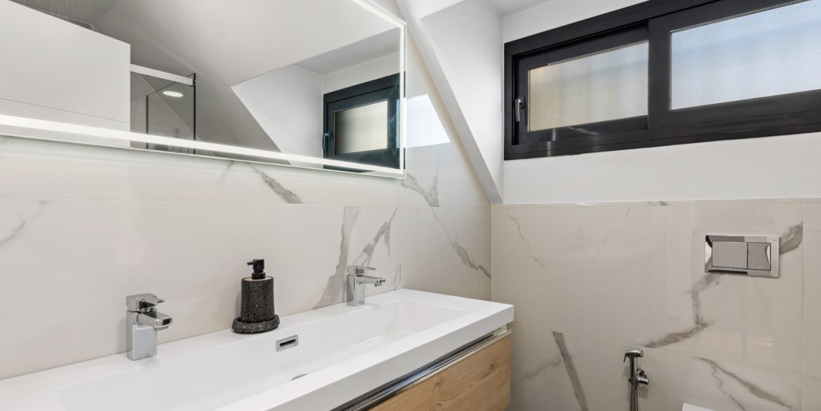 o_1ikd44upg1vqh122c182pedt13133s