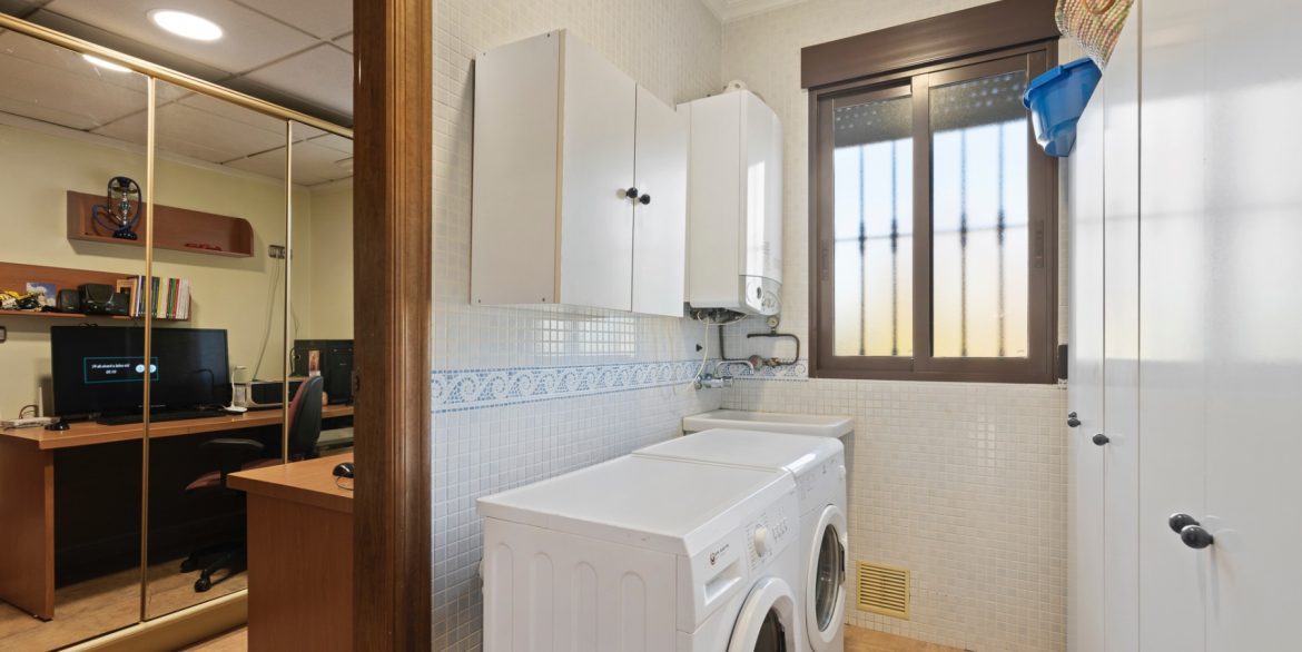 o_1ilvhg0pr1h201pv9191f6t71jbj3p