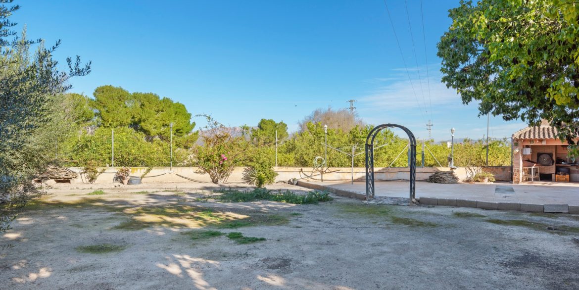 o_1ilvhg0pr6da17s6f4t1q8tee48