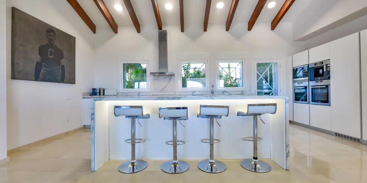 o_1imajdd6h1crhhpmirl1ktje5m5t