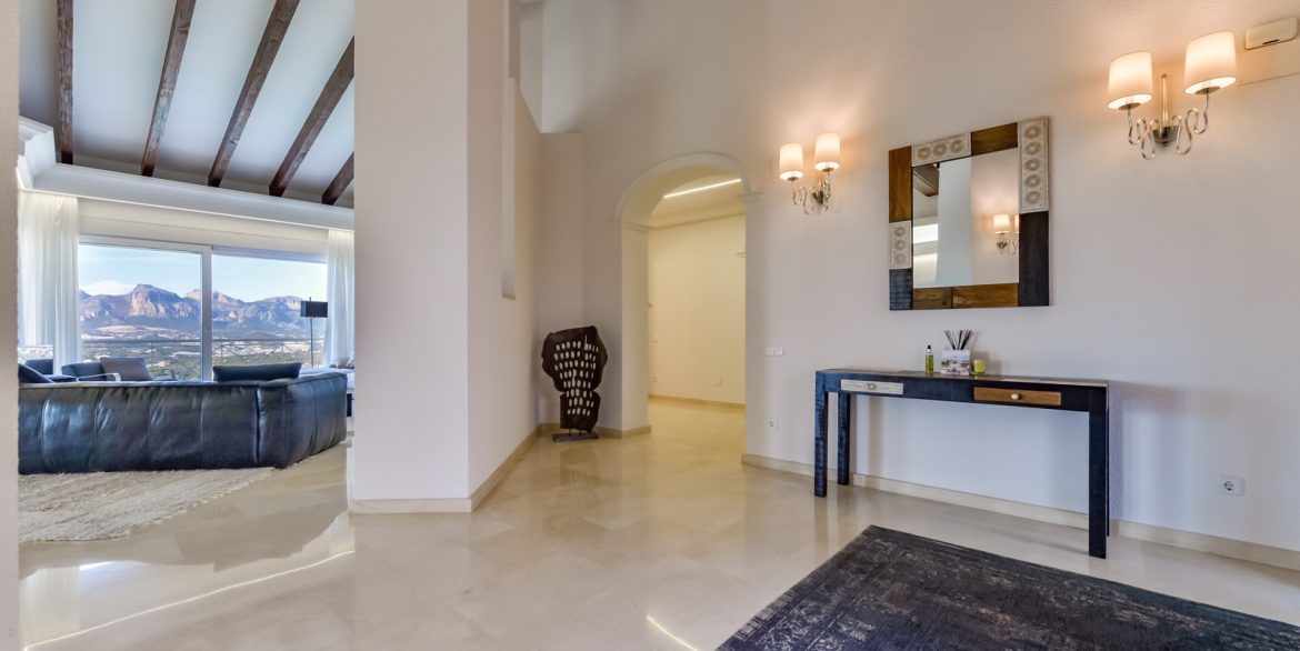 o_1imajdd6h4ovesoi011g8u1e475f