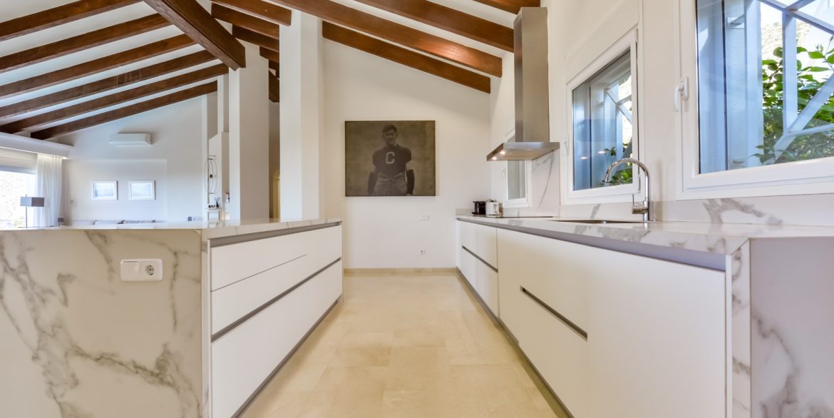 o_1imajdd6hqitrc316dq8fl1nan62