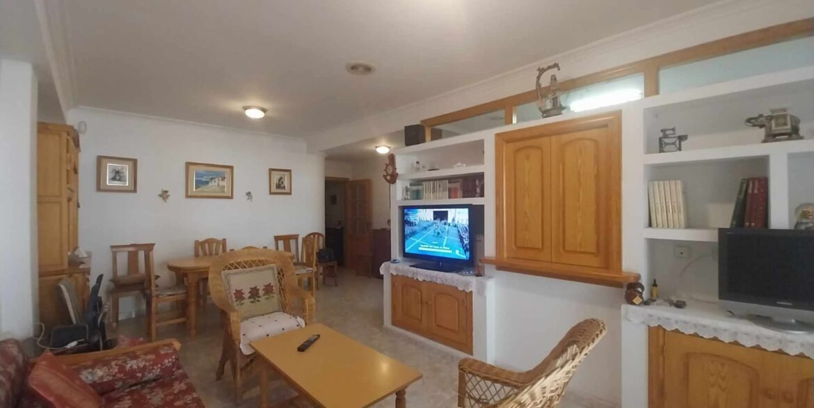 o_1ip1pdris1cdlgnhtbm98lv8126