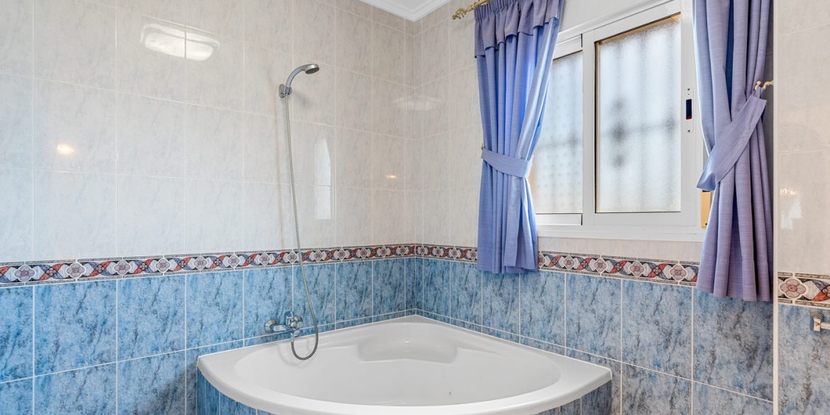 o_1ipsbd81eat51ovt6o28u61u0c53