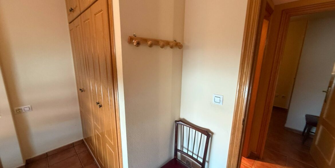 o_1iqigmian13eq14ae1n2h8ng19so2c