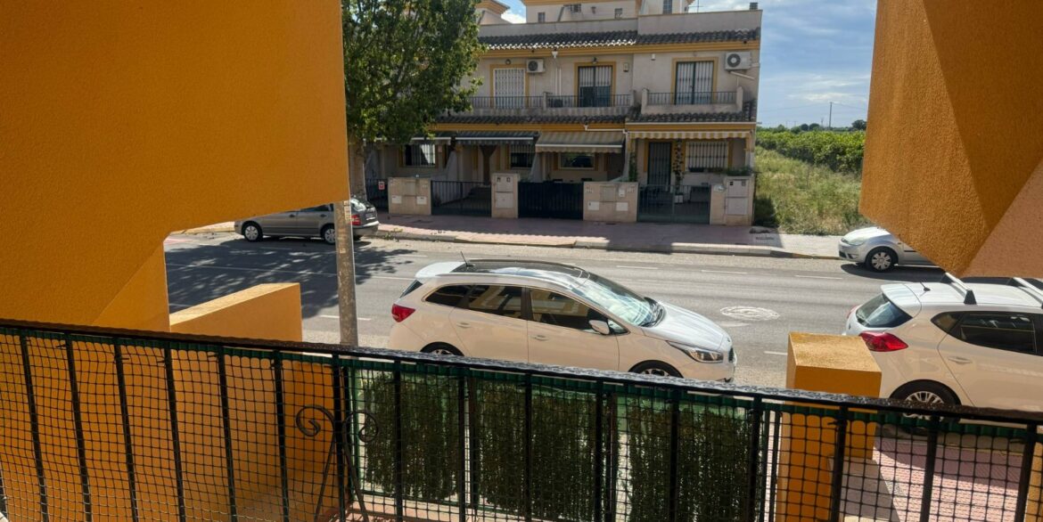 o_1iqimhsa4a82n94kf7bqvc3d29