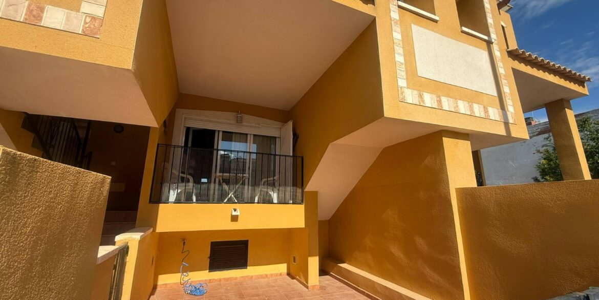 o_1iqimhsa4mc7mu714fq4ut1ah32e