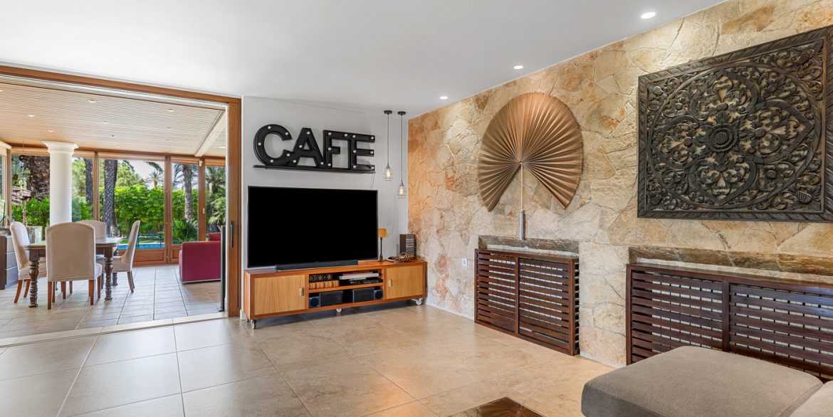 o_1iqiug8791s9g3111spi186v1dv267