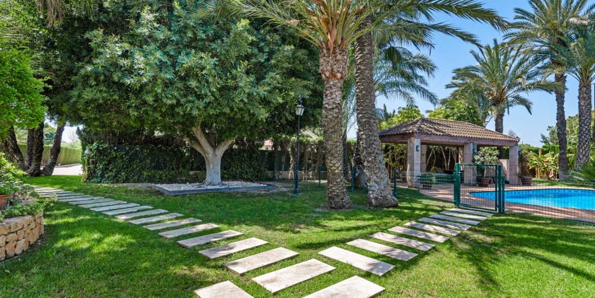 o_1iqiug8798dr1eer1o9lucp1c9r59