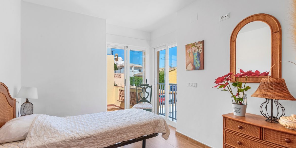 o_1irpuf55n16k61vqu7vd11sg1a5339