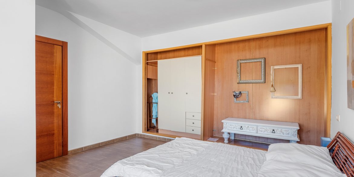 o_1irpuf55ncmsfgd1m5s1qpegum35