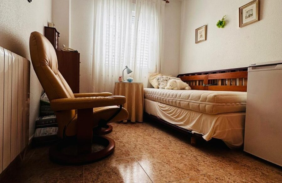 o_1iru4j3dt1il419poccj2oc32s2p