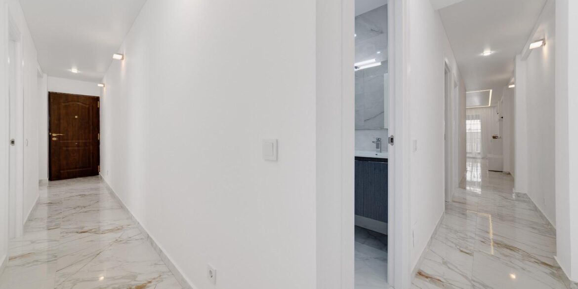 o_1iru73sf61imtbltpf7h2tv4v2t