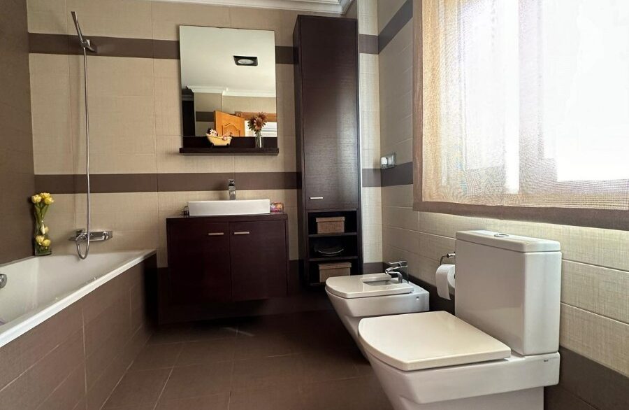 o_1iru8ts029d51p0g1q9k18dru6k2q