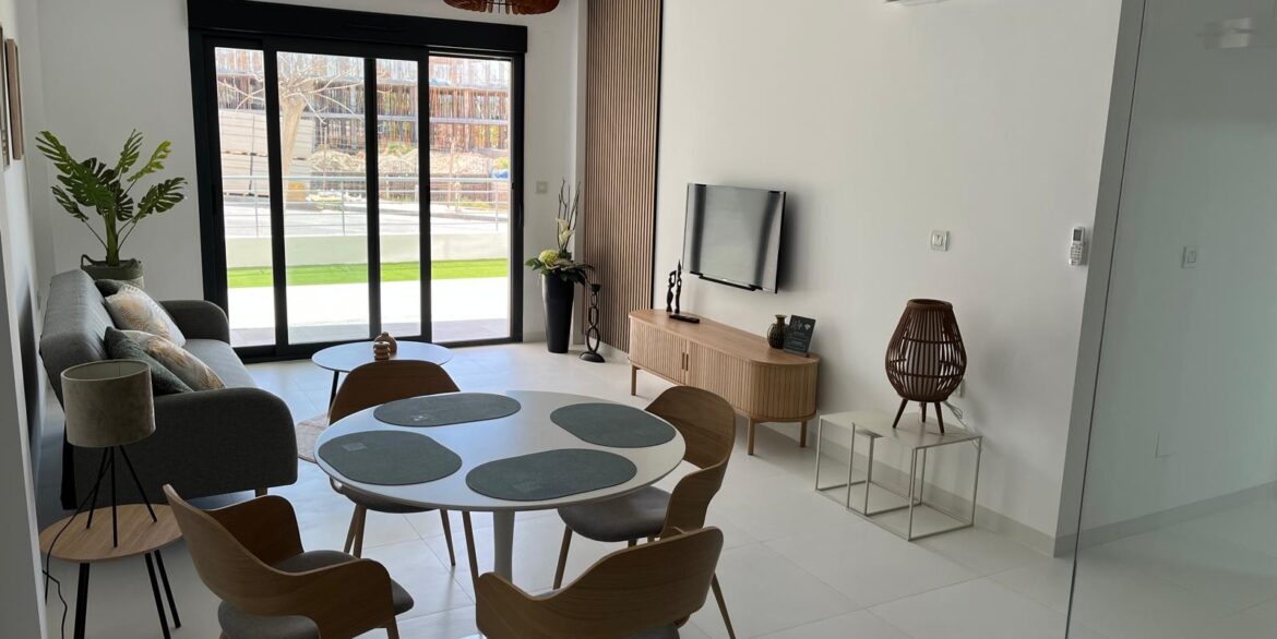 o_1isgq9ftq1nj93pd1k8tuovumv1r