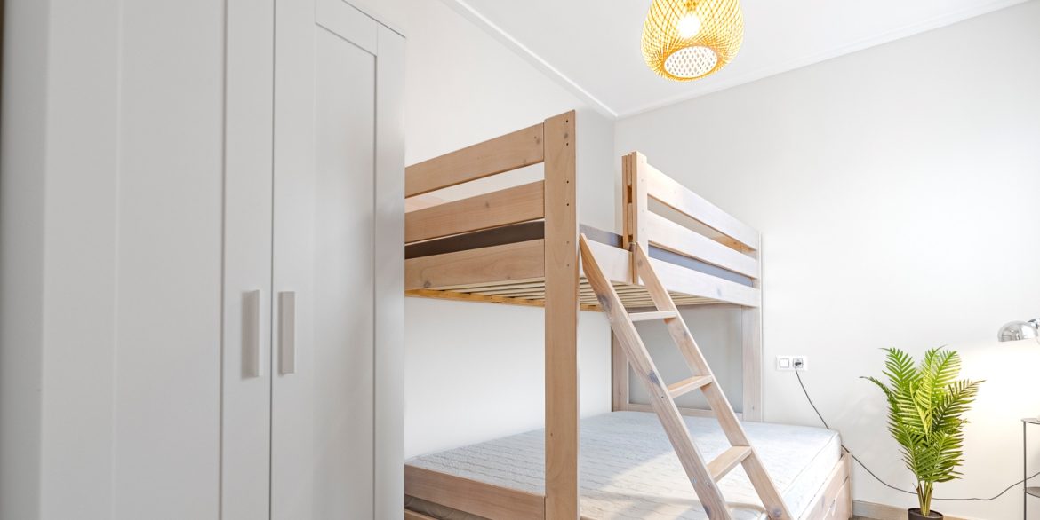 o_1isnk17ut9cgp5i1ohq5tg1jrd2o