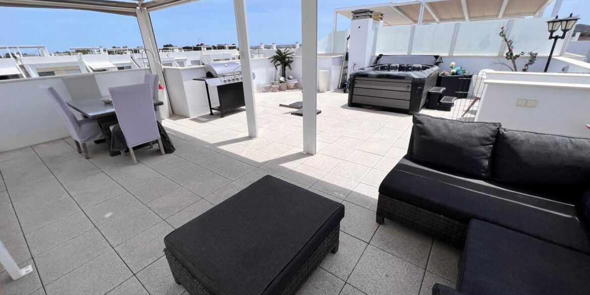 o_1isoj5edv7rl1daksrr1iavkgs1v