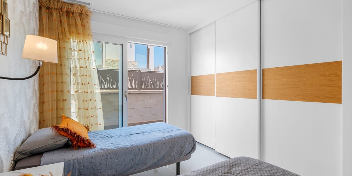 o_1itphpcls17hh12bgjhv1enilef37