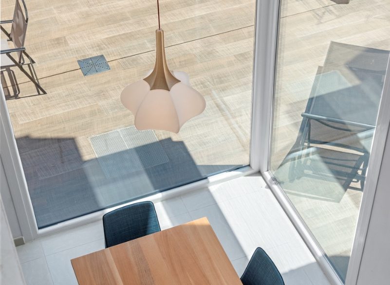 o_1itphpcls17jt7n4n4j1mg7e8v30