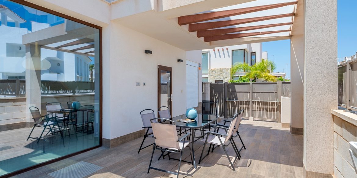 o_1itphpcls1gvjgddac91tasfg93o