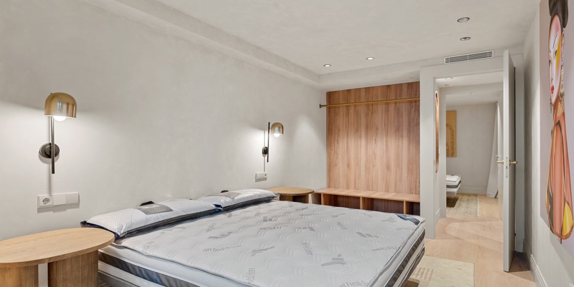 o_1itpjql3u1q6of6ubkked848134