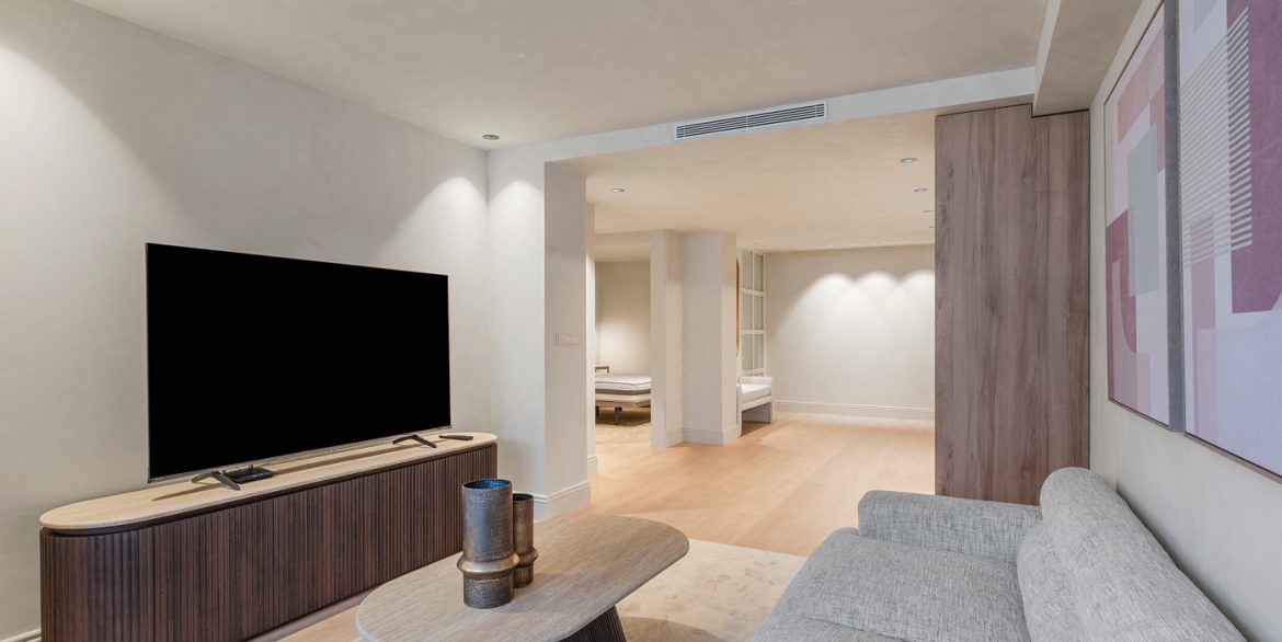 o_1itpjql3u2vq1avr1k7h1ha11b892v