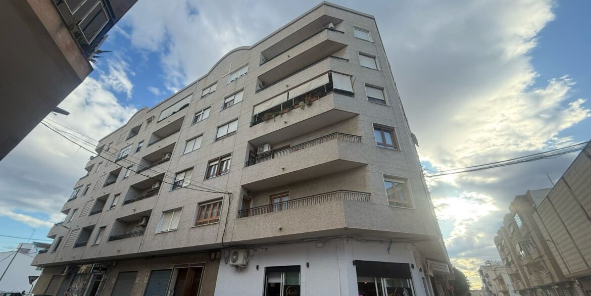 o_1its960qlia51jvrnk8dh118f1l