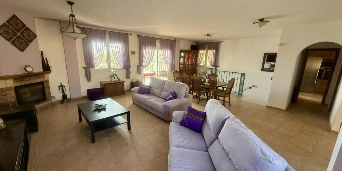 o_1iu6ie449151fsggf1lf014l3c3