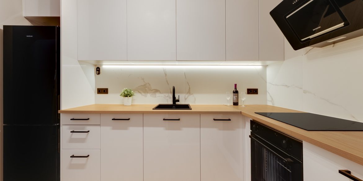 o_1iub7clivhbd1d7c1q268eghu62c