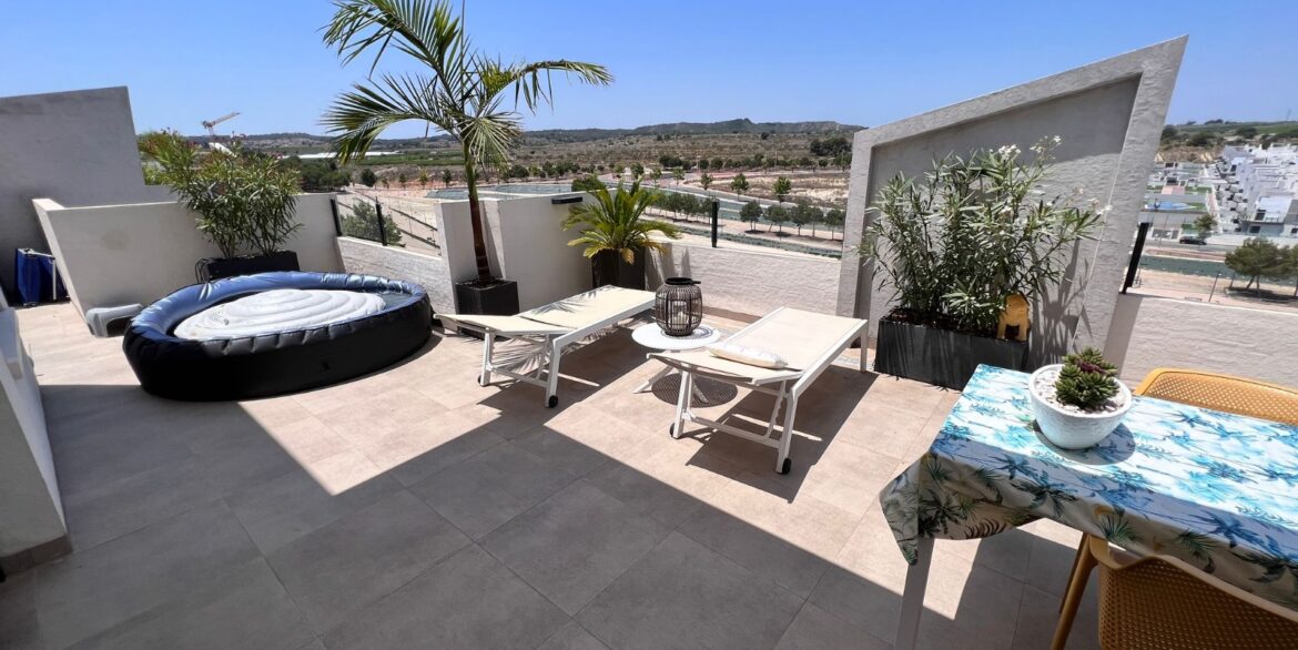 o_1iue3371b10b5p5oo672471p5u21