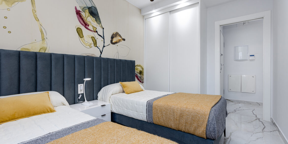 o_1iv8d31vtl12r05c7519h7uno2c