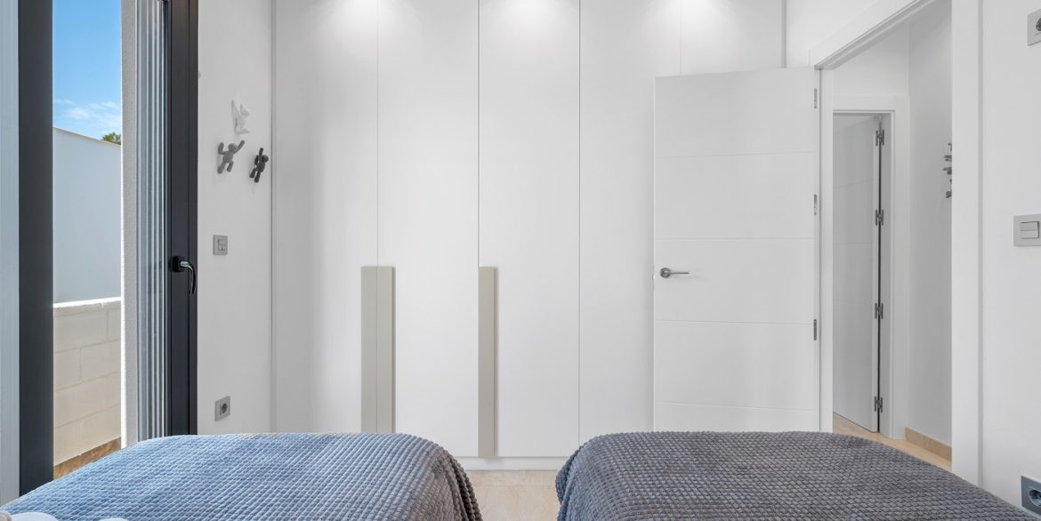 o_1ivffhech1cf71i2o2vit05qak4c