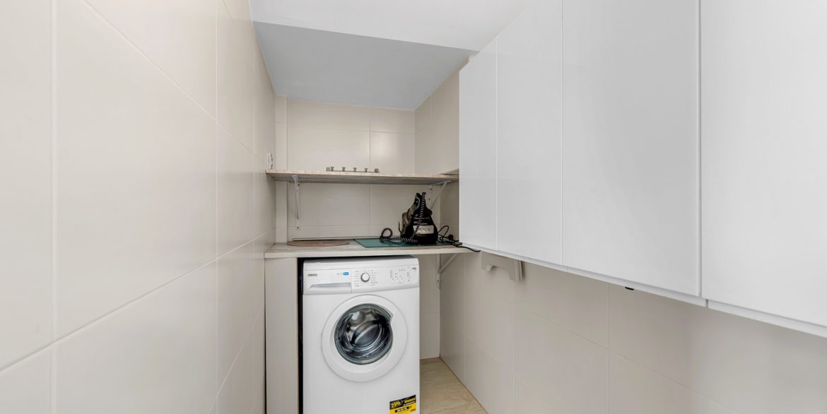 o_1ivffhech8hs1kp51qbfde31idg4a