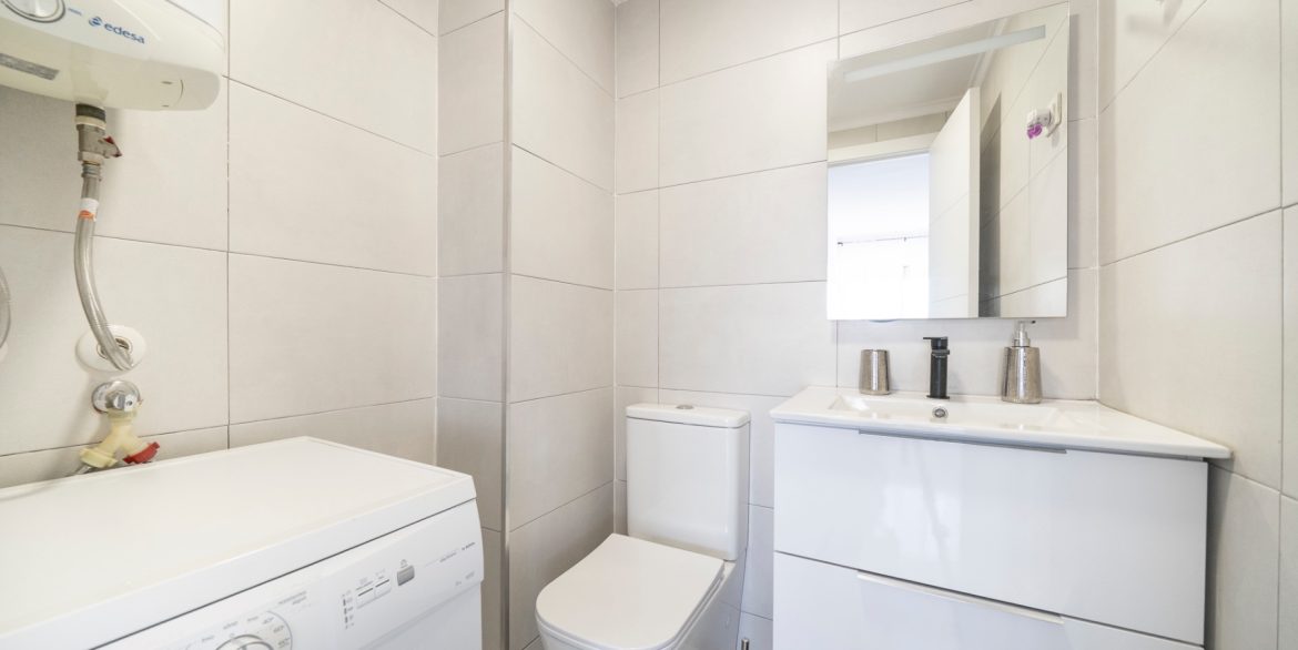 o_1ivqa8sfo1el6831f2pugk1e3i2u