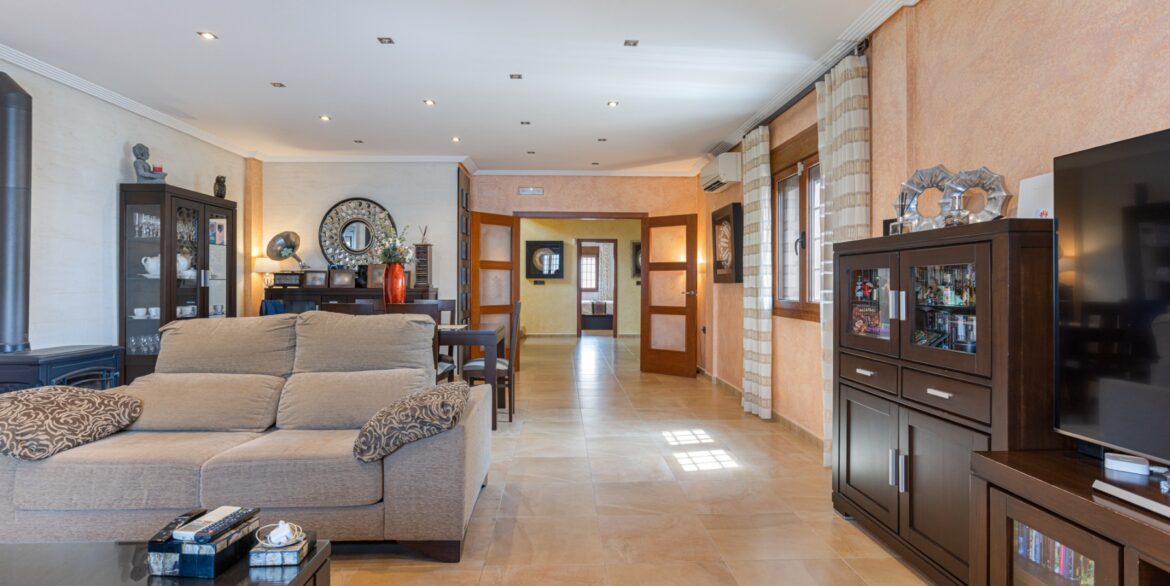 o_1j06u14n2nol93215cn1npe1tsl3f