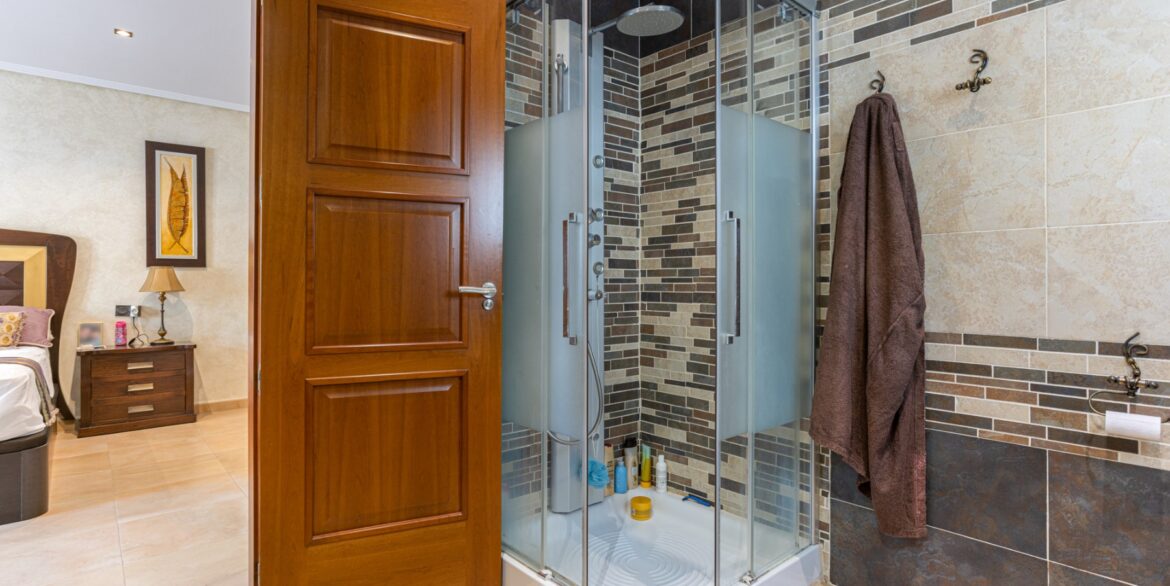 o_1j06u14n2vs665g13mafos18gq3l