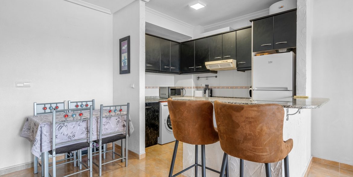 o_1j16ehsi31e7h1rnq17ka1skhq7j2e