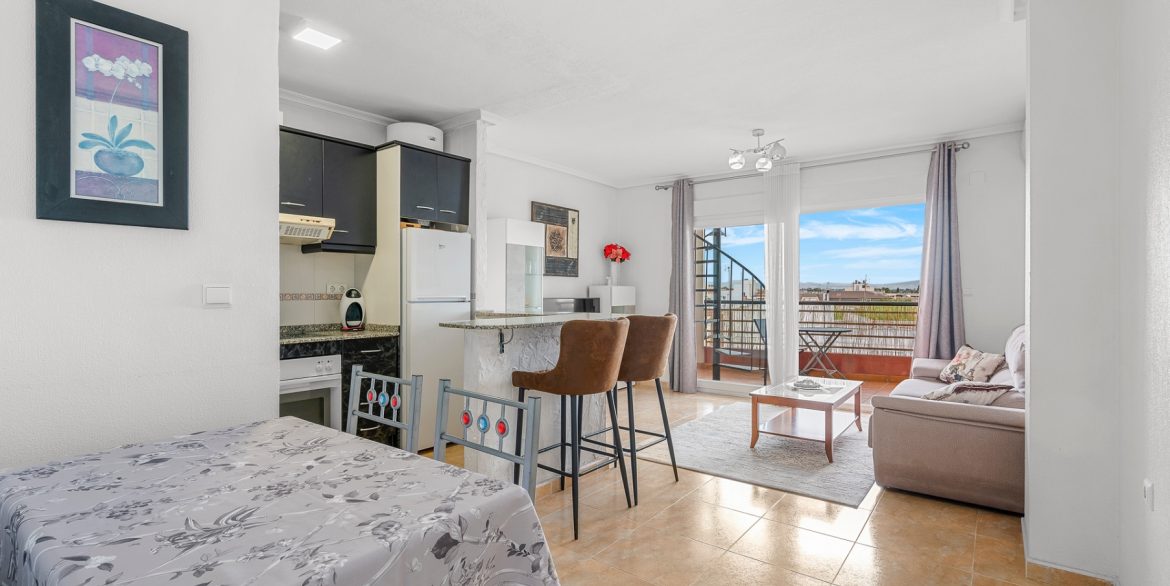 o_1j16ehsi3g9h1i9m1t472cfp4i2d