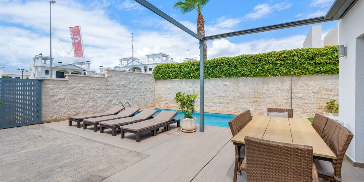 o_1j1da21q21fag16e91fu6p151mhj37