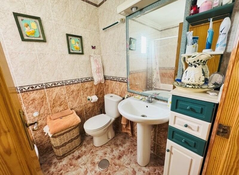 o_1j1if92lb1ink1unf8od1784td526