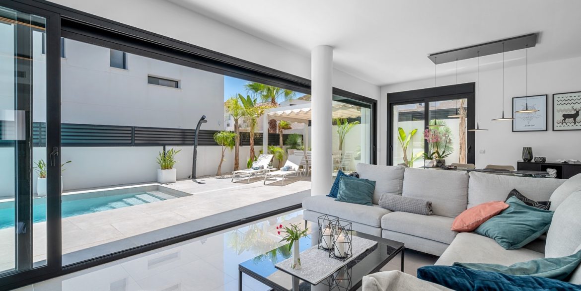 o_1j22kpn5mpd51882cmhq441mqf3r