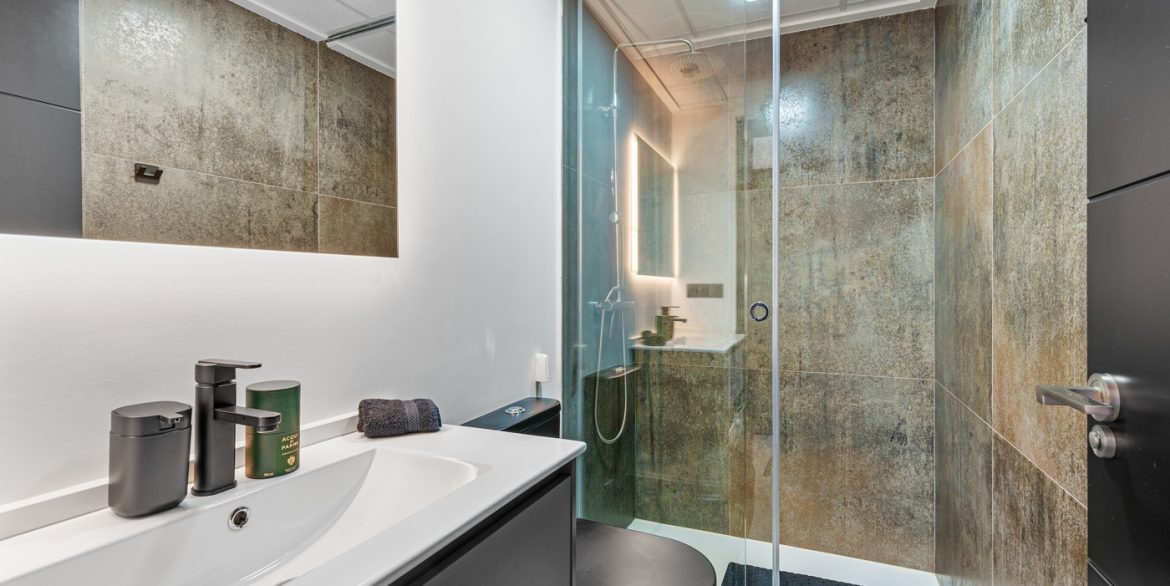 o_1j22n7imlnp9ckn1v7p82eq5h40