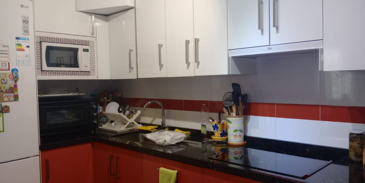 o_1j2evklndt7f17dun40lhj153637