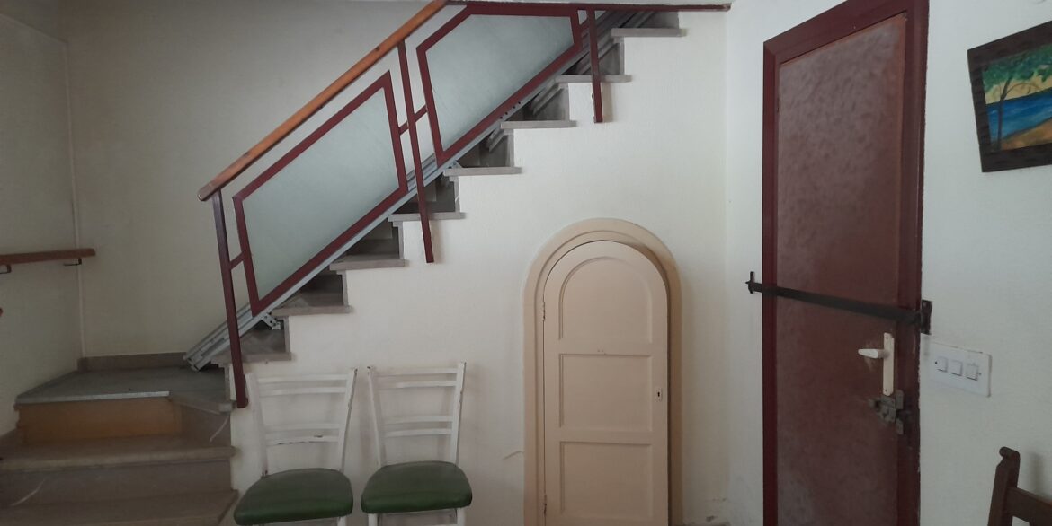 o_1j2f1klveihl16vo1ff9j80e9e3i