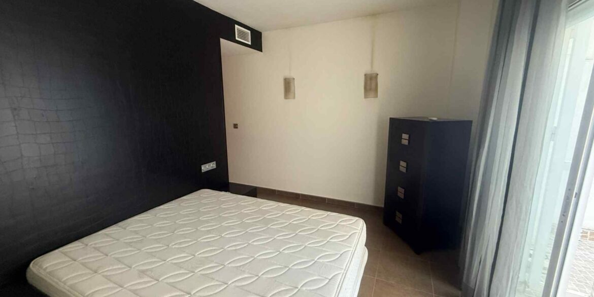 o_1j33eo5eicam1r541l72k1j1kdb2q