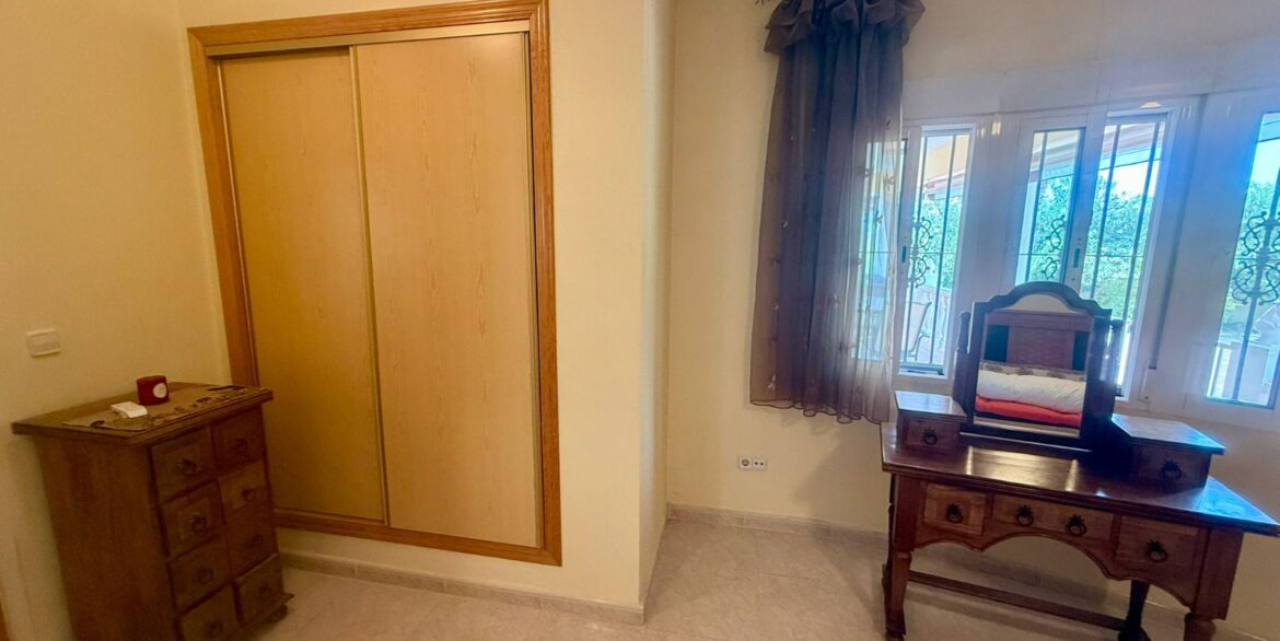 o_1j38iga893b2oebcl15j8tra40