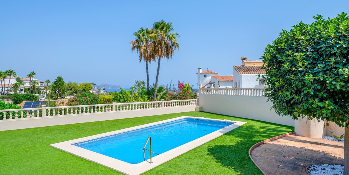 o_1j3dh8o8f1341lqj1v1f1lsi1uc84c