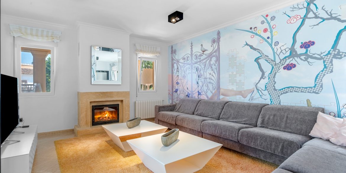 o_1j3dh8o8f1834pqf154bhqd10na4u