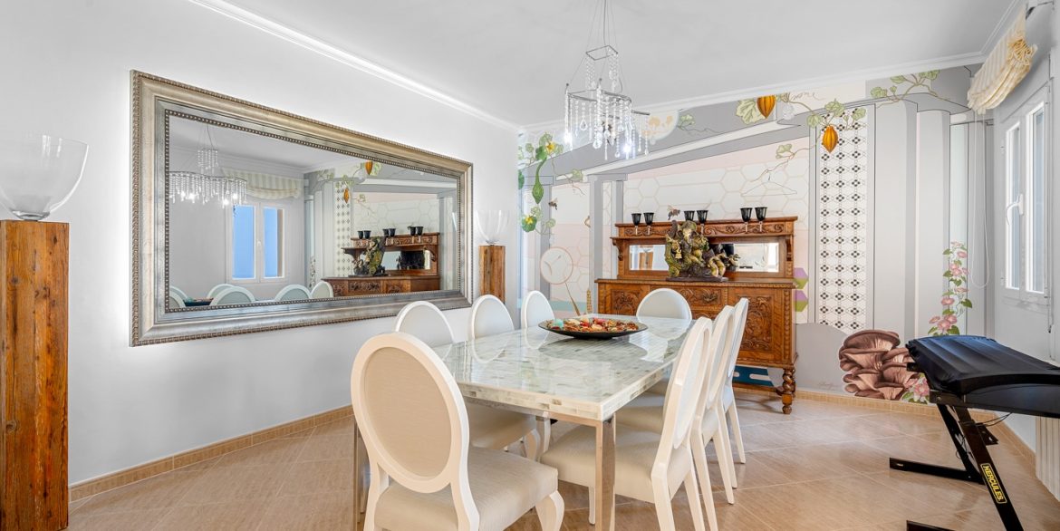 o_1j3dh8o8fsoj1kd31e1i12egs4b50